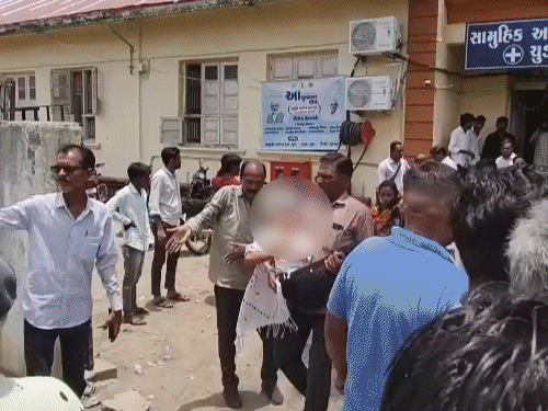 गुजरात के स्कूल में 147 छात्राएं बीमार:फूड पॉइजनिंग की आशंका, सभी की हालत स्थिर; खाने के सैंपल जांच के लिए भेजे गए