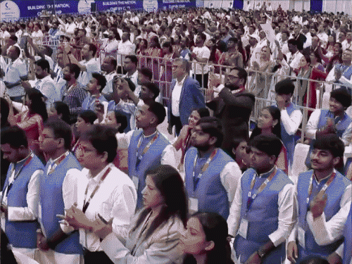 मोदी ने गुजरात में सेमीकंडक्टर प्लांट का उद्घाटन किया:पीएम बोले- यहां हर साल 20 करोड़ चिप बनेंगी; 5 महीने में तीसरा प्लांट शुरू