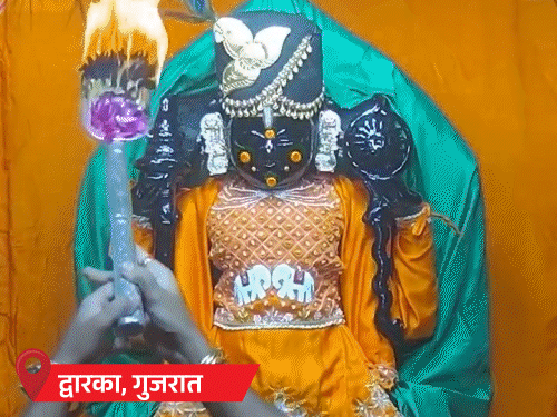 काशी इस्कॉन मंदिर में 1 किमी लंबी लाइन:गुजरात में 300 ड्रोन से दिखेगी कृष्ण की लीला; बिहार के इस्कॉन में 8 टन फूलों से सजावट