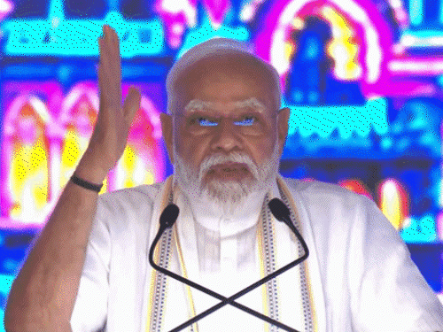 धुरंधर के गाने पर मोदी की एंट्री, रैंप पर चले:जेन-जी संवाद में राहुल पर तंज- झूठ की गूंज से भटकाने वाले हर चौराहे पर मिलेंगे